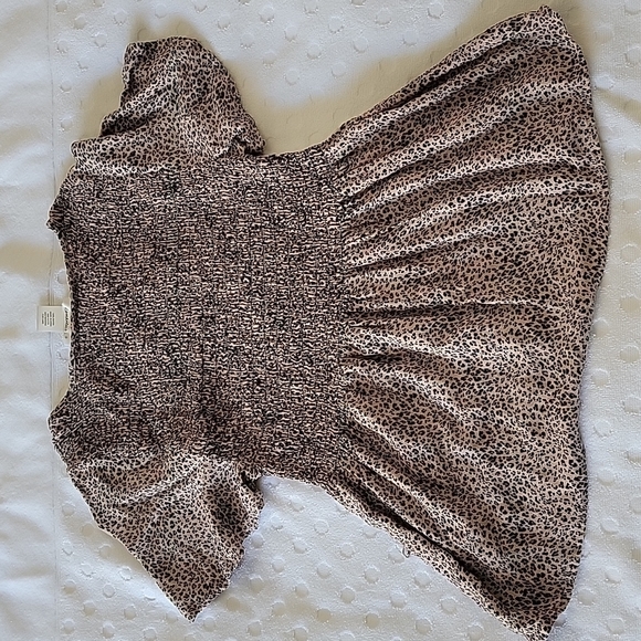 cute top - Picture 2 of 3